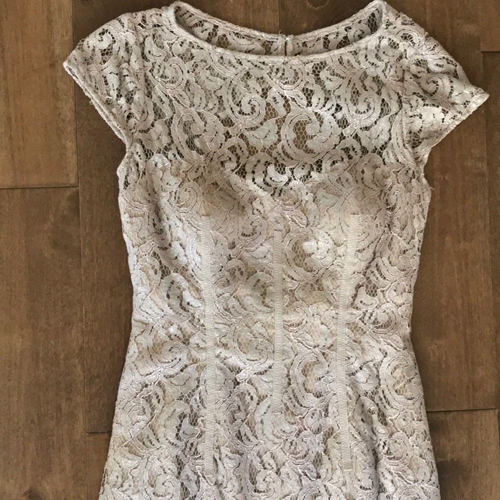 Dress - Picture 2 of 8